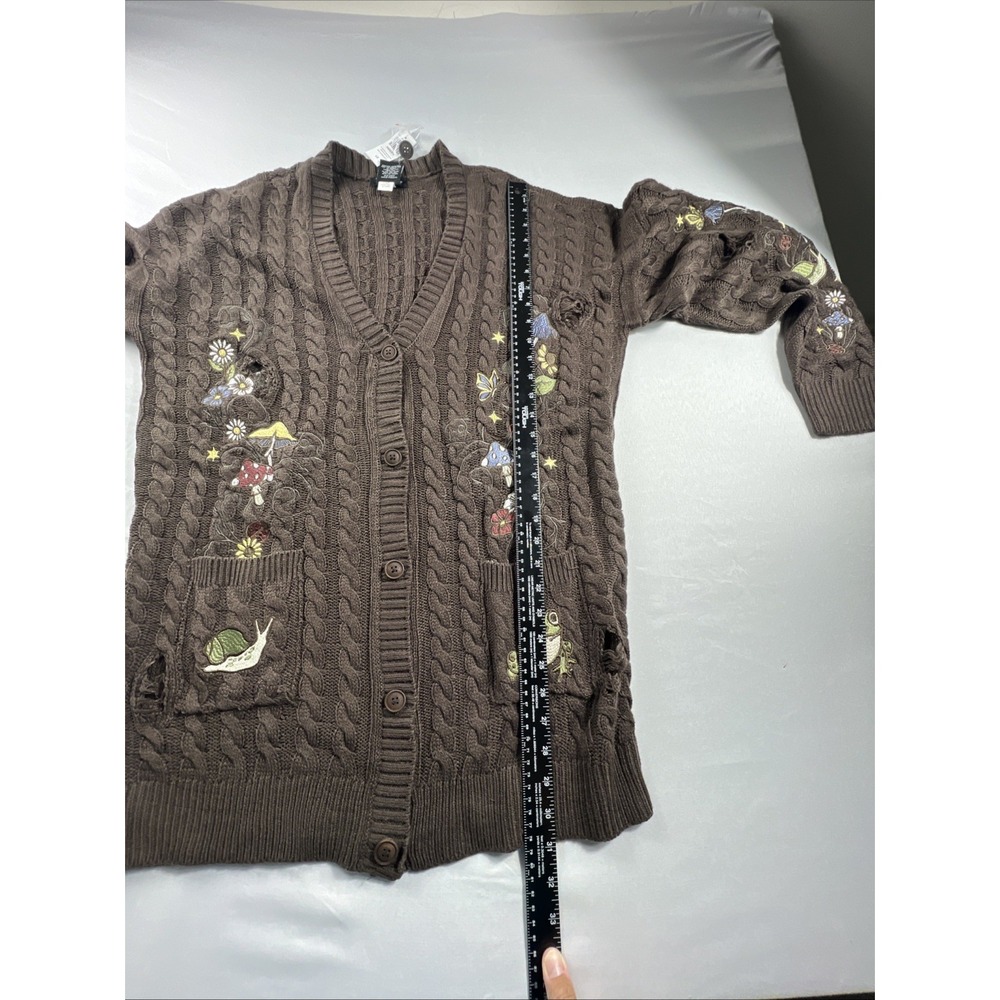 Embroidered Mushroom Frog Distressed Cardigan Sweater Large Brown BNWT Hot topic - Picture 6 of 15